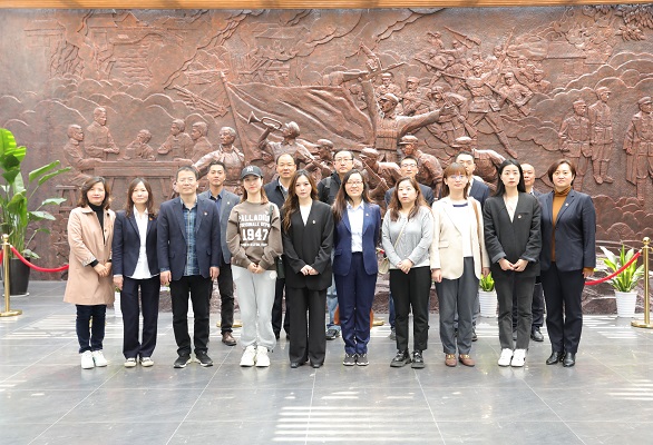 本部第一、二黨支部聯(lián)合開展主題黨日活動(dòng)