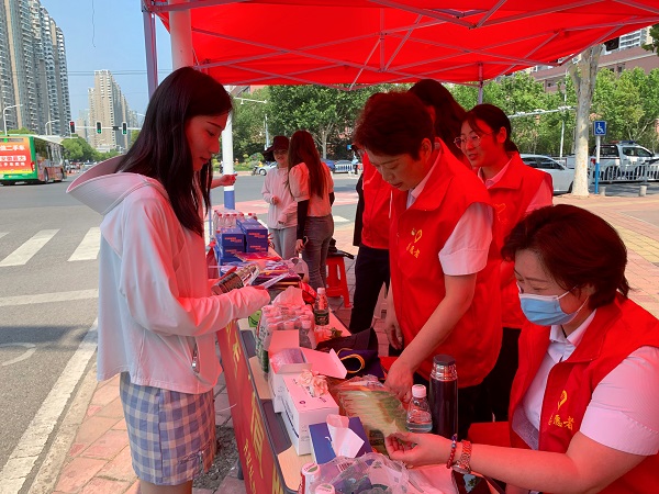 助力學(xué)子圓夢，踐行國企擔(dān)當(dāng)  安徽鹽業(yè)地產(chǎn)集團(tuán)組織愛心助考公益活動(dòng)